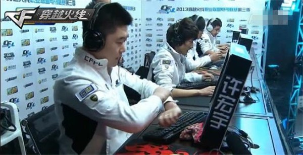 斯则表现十 斯则表现十