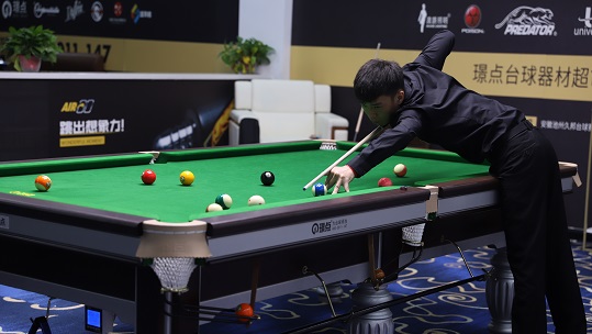 四与争冠间 四与争冠间